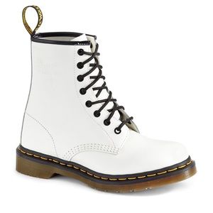 Dr Marten Smooth 1460 Combat Boots